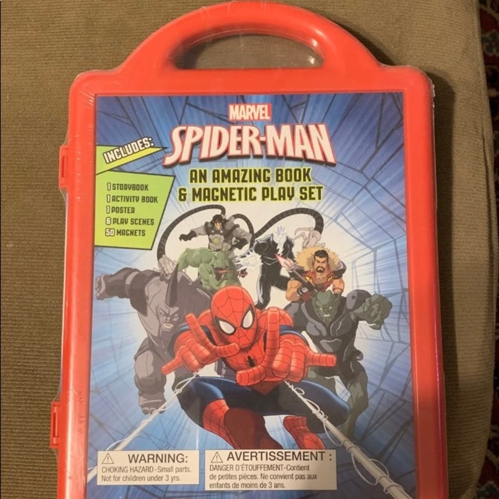 Marvel Spider-Man Book & Magnetic Playset